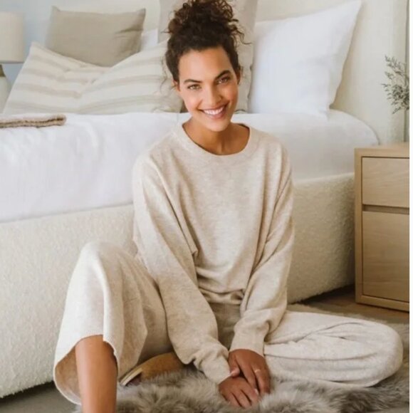 Jenni Kayne Other - Jenni Kayne Marina Cashmere Sweatshirt & Pants in Oat